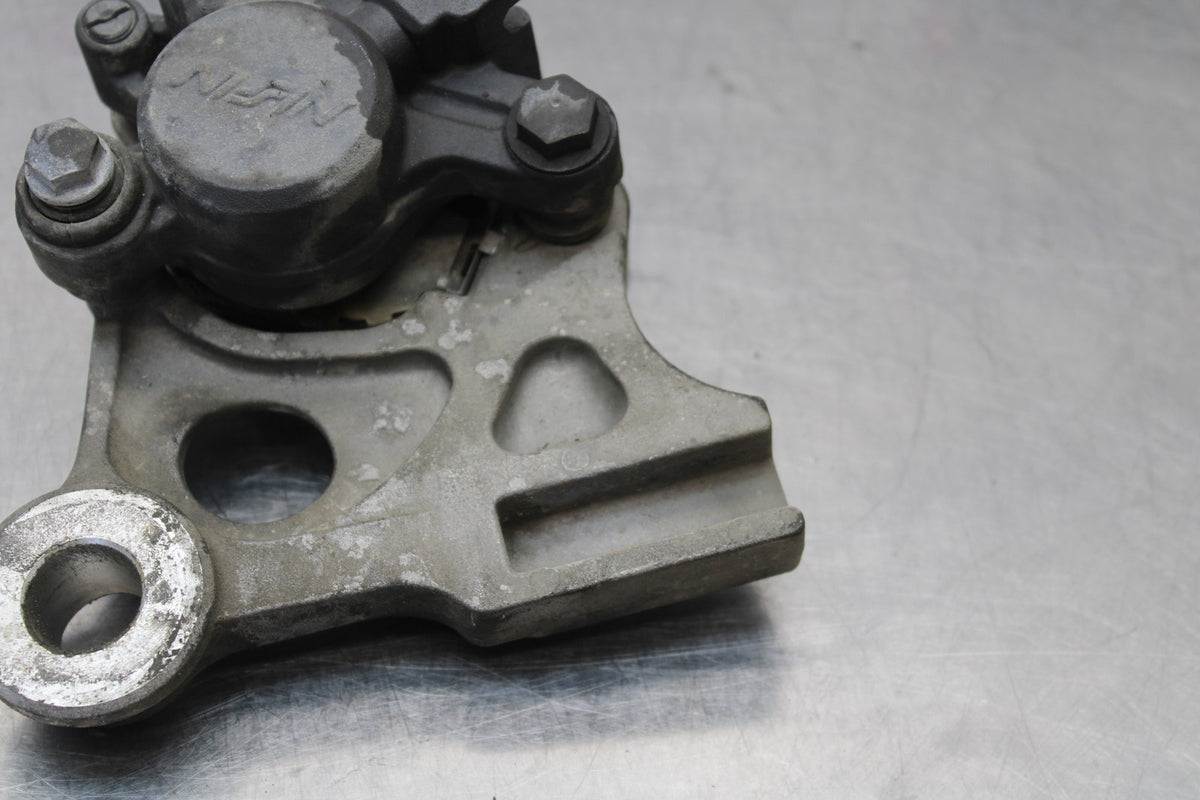 01-06 HONDA CBR600F4I REAR BACK BRAKE CALIPER W MOUNT BRACKET BB185