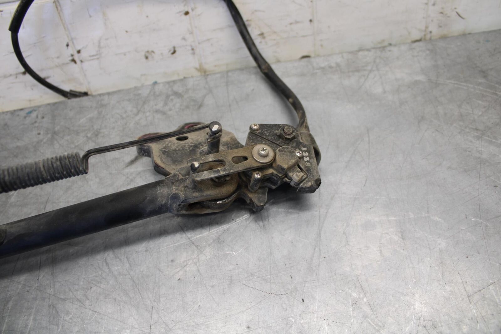 18 KAWASAKI Z 400 KICKSTAND SIDE KICK STAND BB469