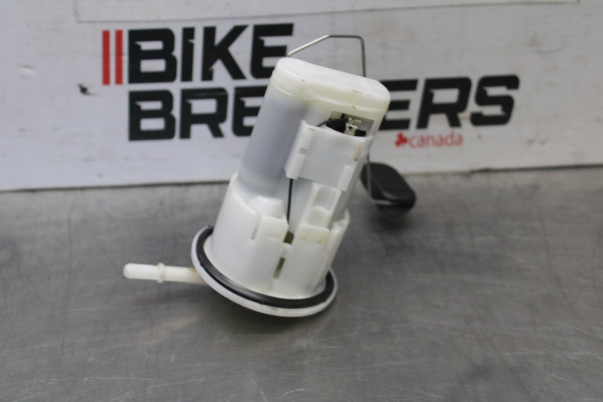 22-25 YAMAHA YZF R7 FUEL PUMP GAS PETROL SENDER UNIT BB940
