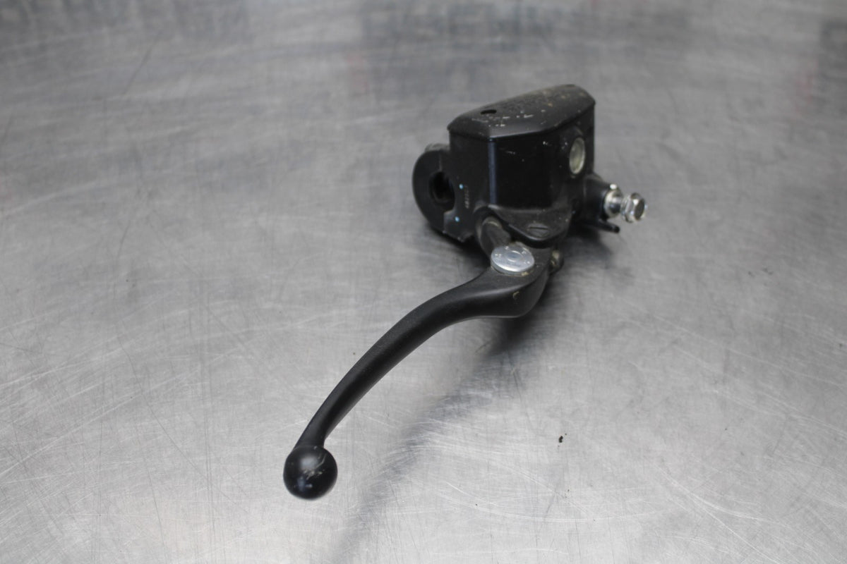 23-26 KAWASAKI NINJA ZX4RR FRONT BRAKE MASTER CYLINDER w/ LEVER BB872