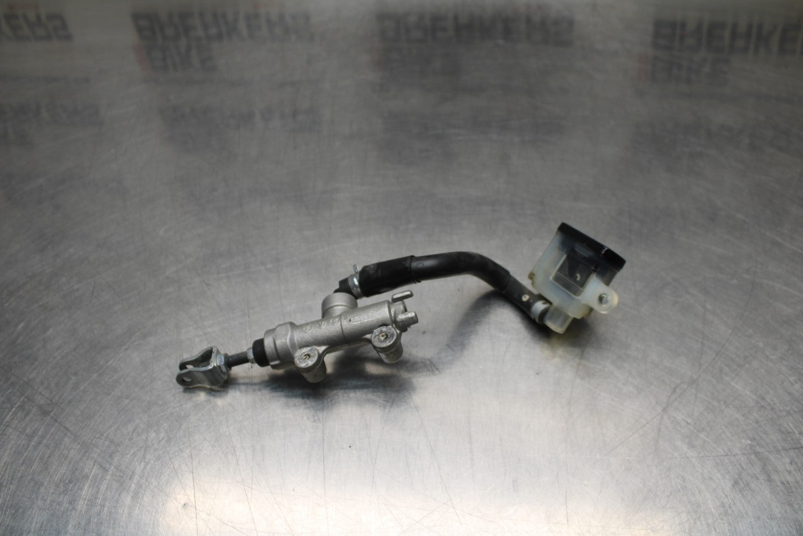 08-10 SUZUKI GSXR 600 REAR BACK BRAKE MASTER CYLINDER W RESERVOIR BB202