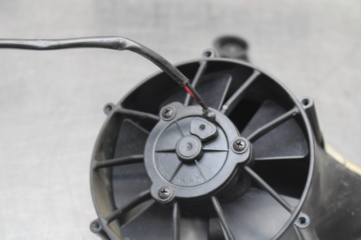 16 DUCATI 959 PANIGALE ENGINE RADIATOR COOLING FAN BB912
