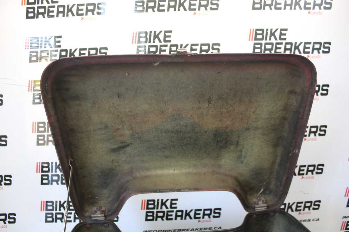 76-77 HONDA GOLDWING 1000 REAR TRUNK COMPARTMENT BB171