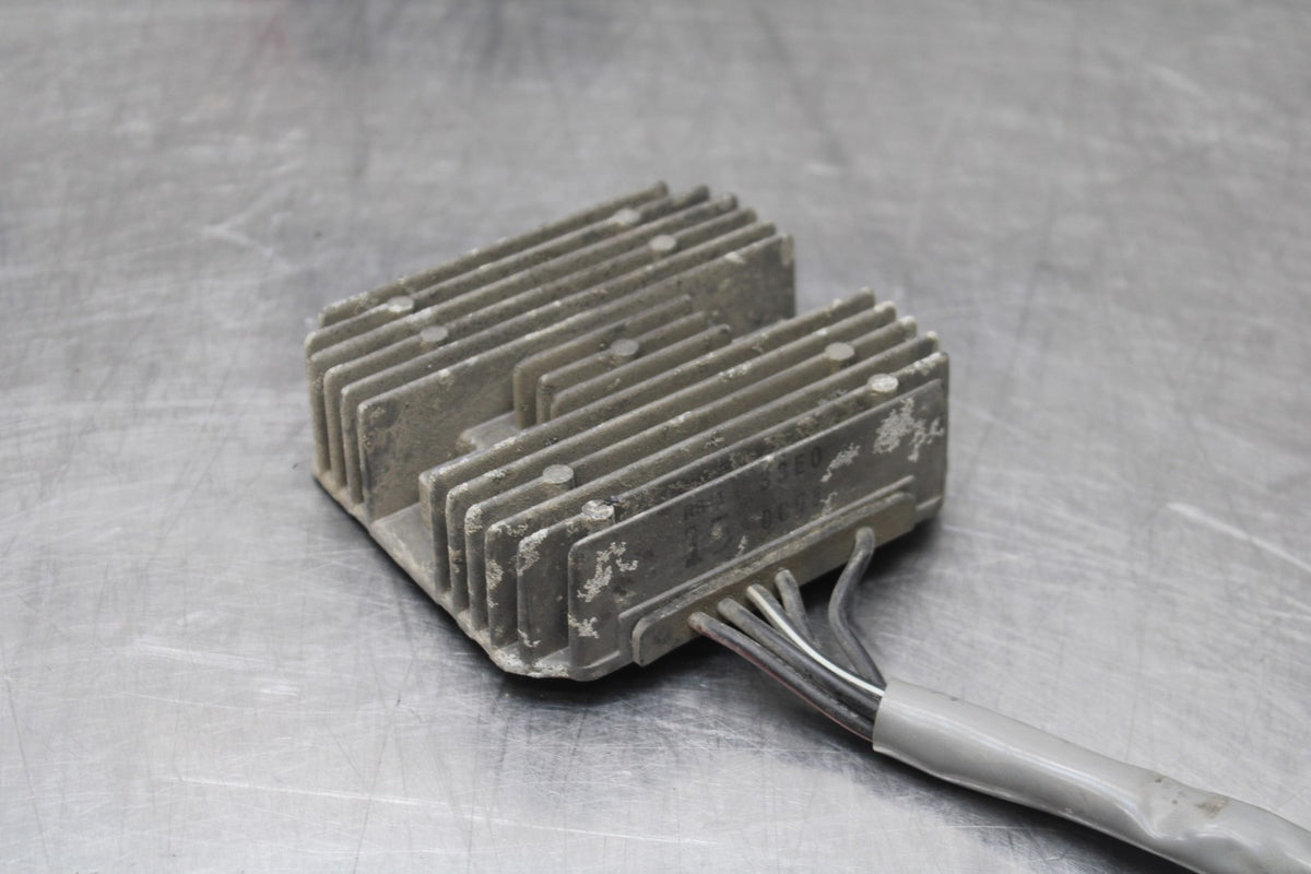 97-00 SUZUKI GSXR600 SRAD RECTIFIER VOLTAGE REGULATOR BB921
