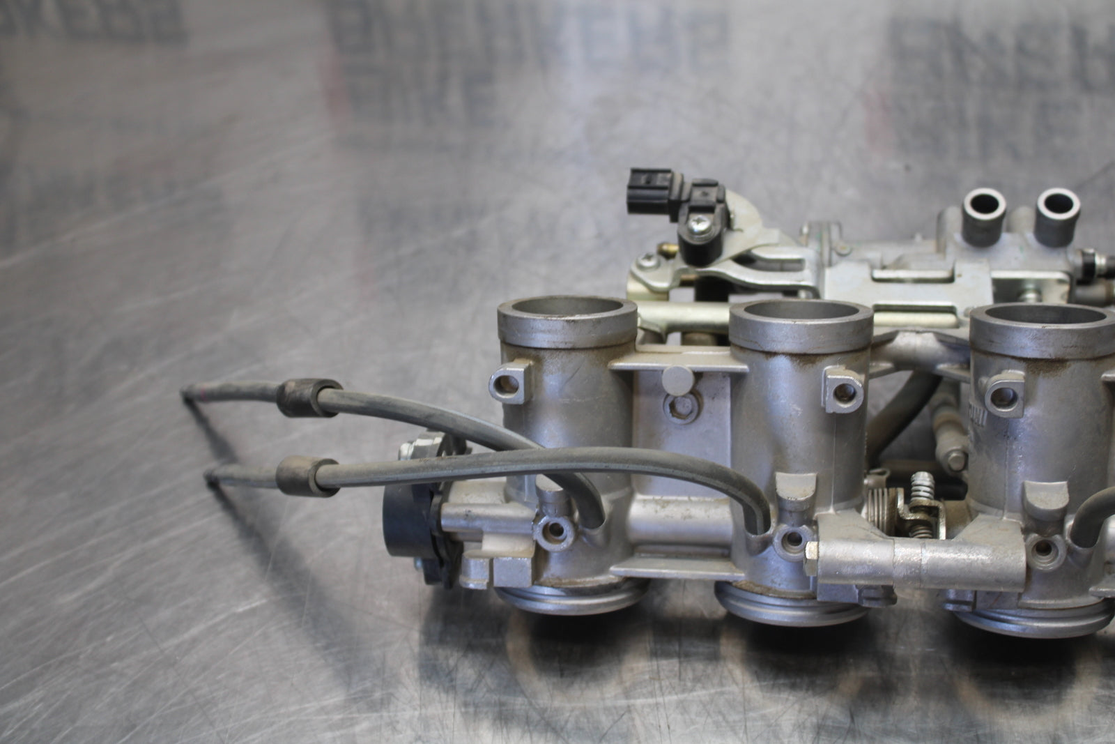 09-15 YAMAHA FZ6R MAIN FUEL INJECTORS / THROTTLE BODIES BB161