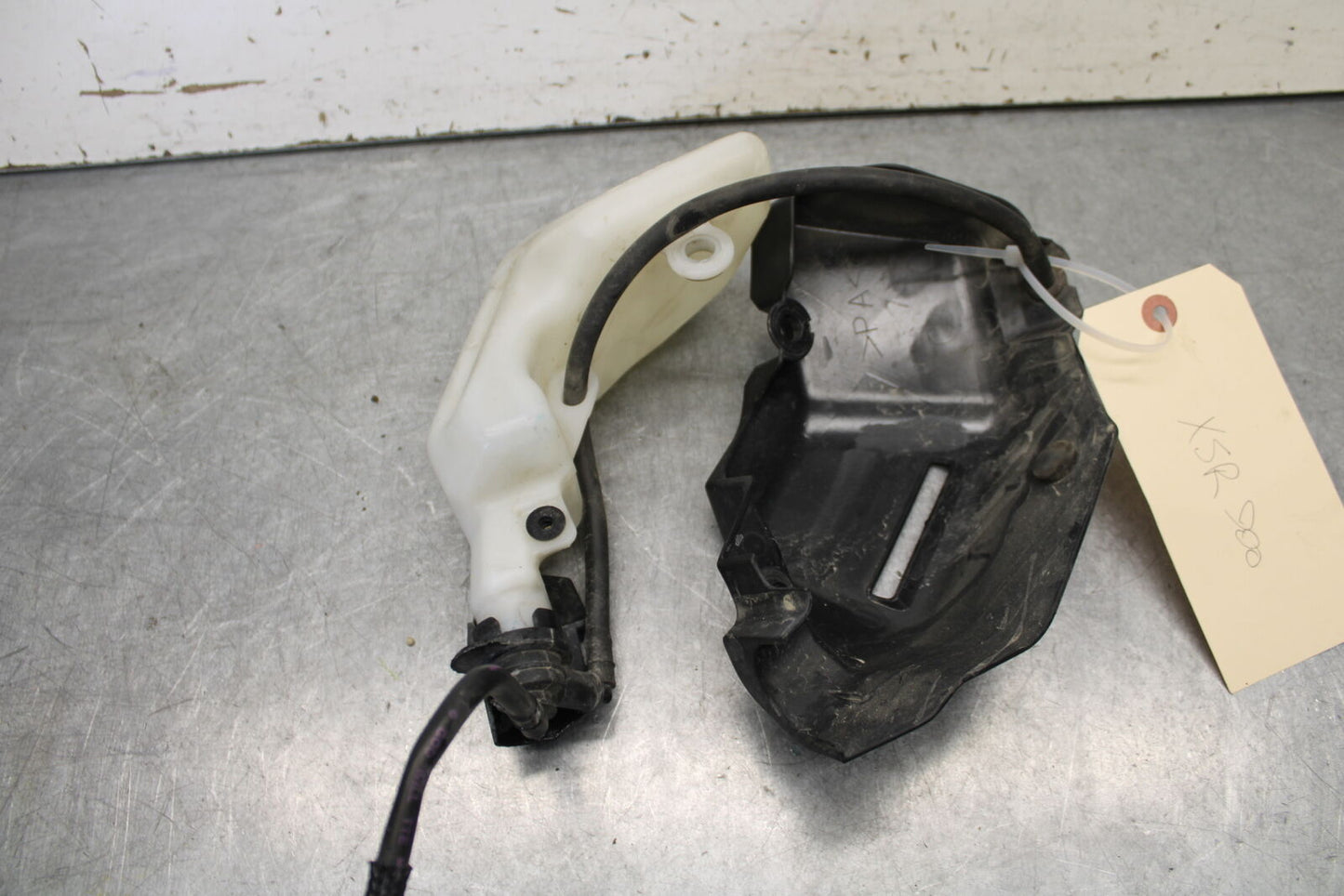 16-21 YAMAHA XSR900 COOLANT WATER TANK RESERVOIR BOTTLE BB362
