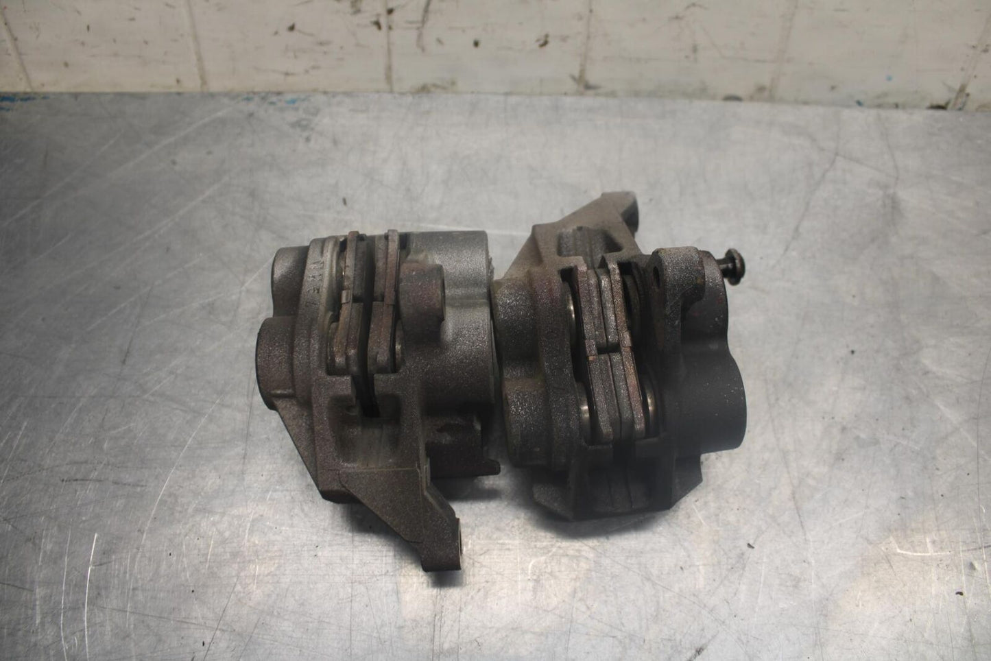 18-20 YAMAHA MT-07  RIGHT LEFT FRONT BRAKE CALIPER SET PAIR CALIPERS BB457