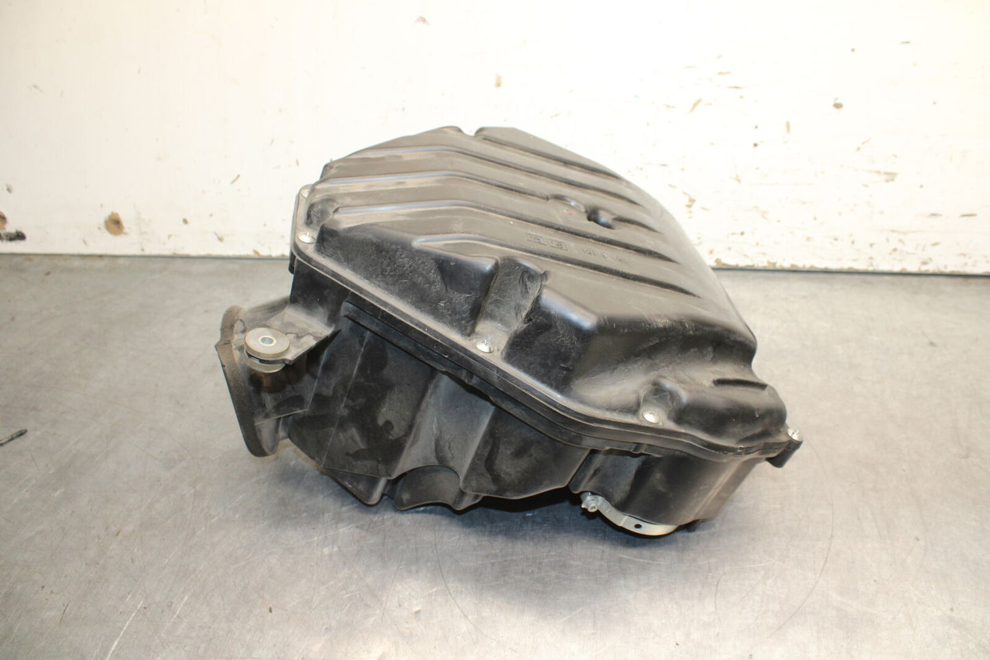 12-13 KAWASAKI Z1000 AIRBOX AIR INTAKE FILTER BOX BB743