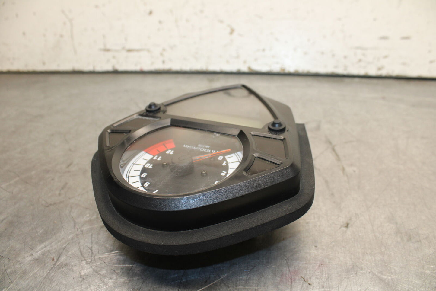 03-06 SUZUKI SV650 SPEEDO TACH GAUGES CLUSTER SPEEDOMETER TACHOMETER BB392