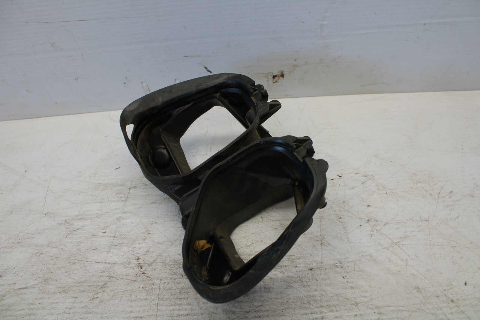 07-12 HONDA CBR600RR RAM AIR INTAKE TUBE DUCT BB309