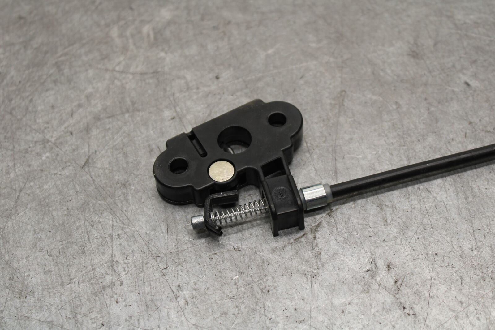 18-23 KAWASAKI NINJA 400 REAR & FRONT SEAT LATCH LOCK ASSEMBLY BB660