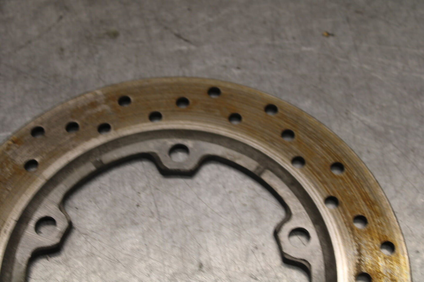 08-09 YAMAHA YZF R6S REAR ROTOR BACK BRAKE DISC  BB690