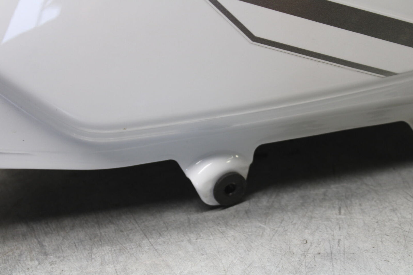 18-23 KAWASAKI NINJA 400 GAS TANK FUEL CELL PETROL RESERVOIR BB660