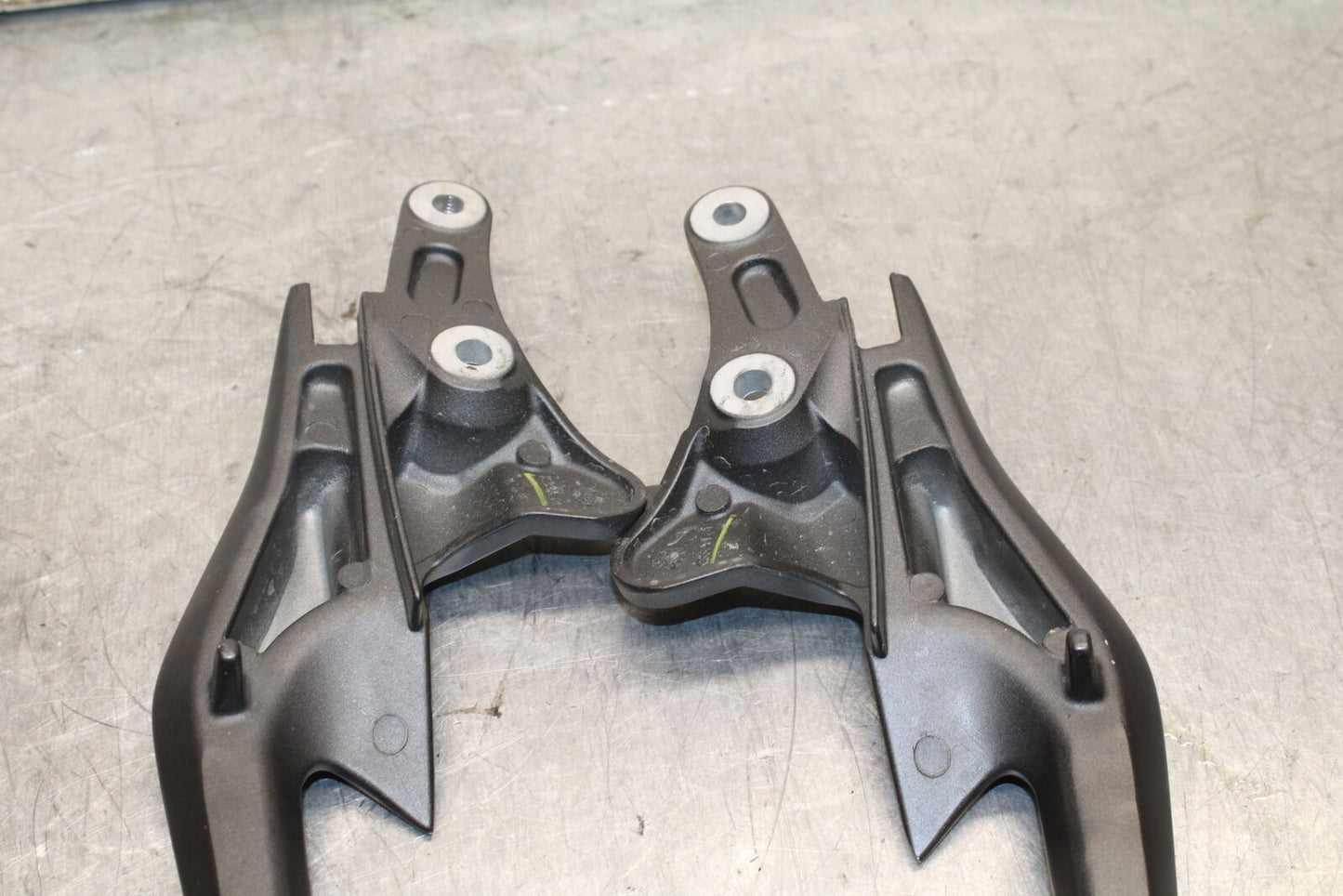 15-16 HONDA CB300F PASSENGER REAR SEAT GRAB BAR HANDLE SET BB740
