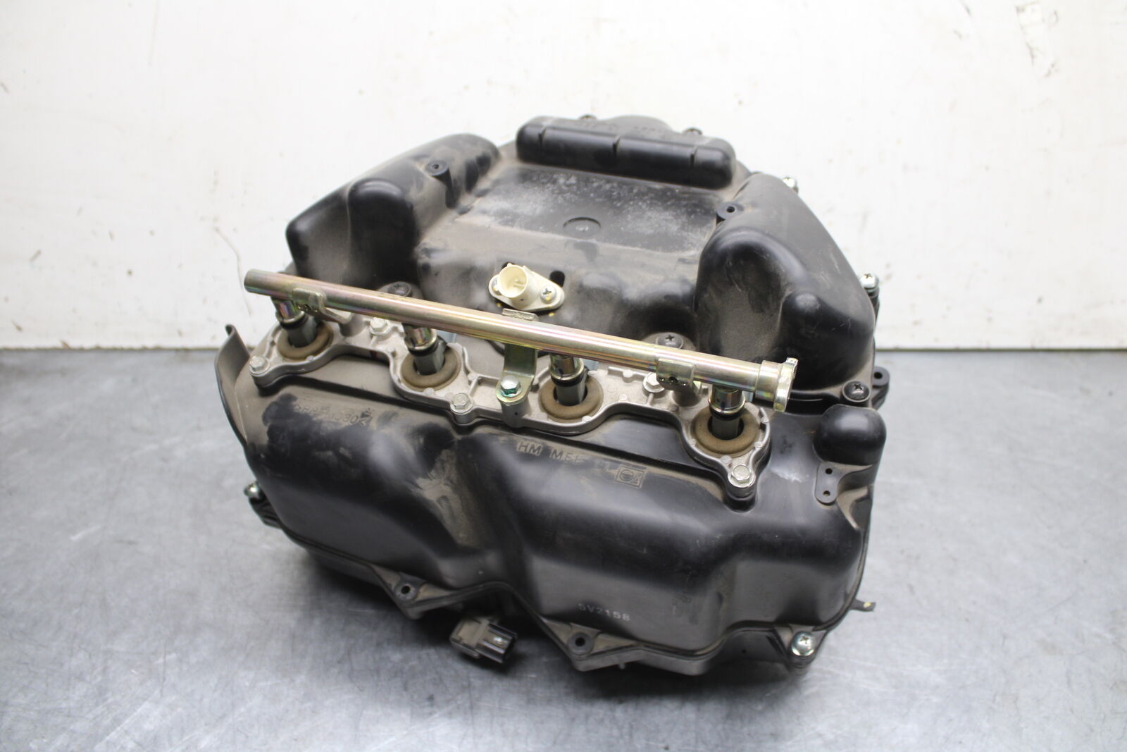05-06 HONDA CBR600RR AIRBOX AIR INTAKE FILTER BOX  BB689