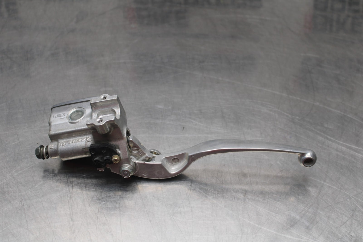 06 KAWASAKI VULCAN 900 FRONT BRAKE MASTER CYLINDER BB799