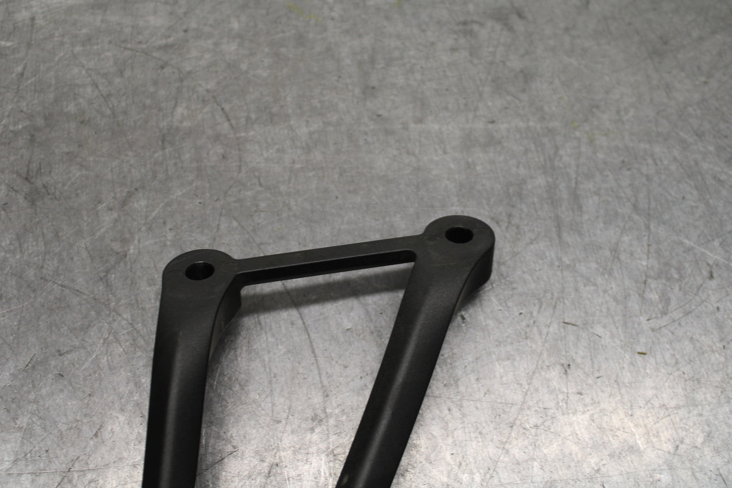 19-23 KAWASAKI NINJA ZX6R LEFT REAR BACK PASSENGER PEG BB749