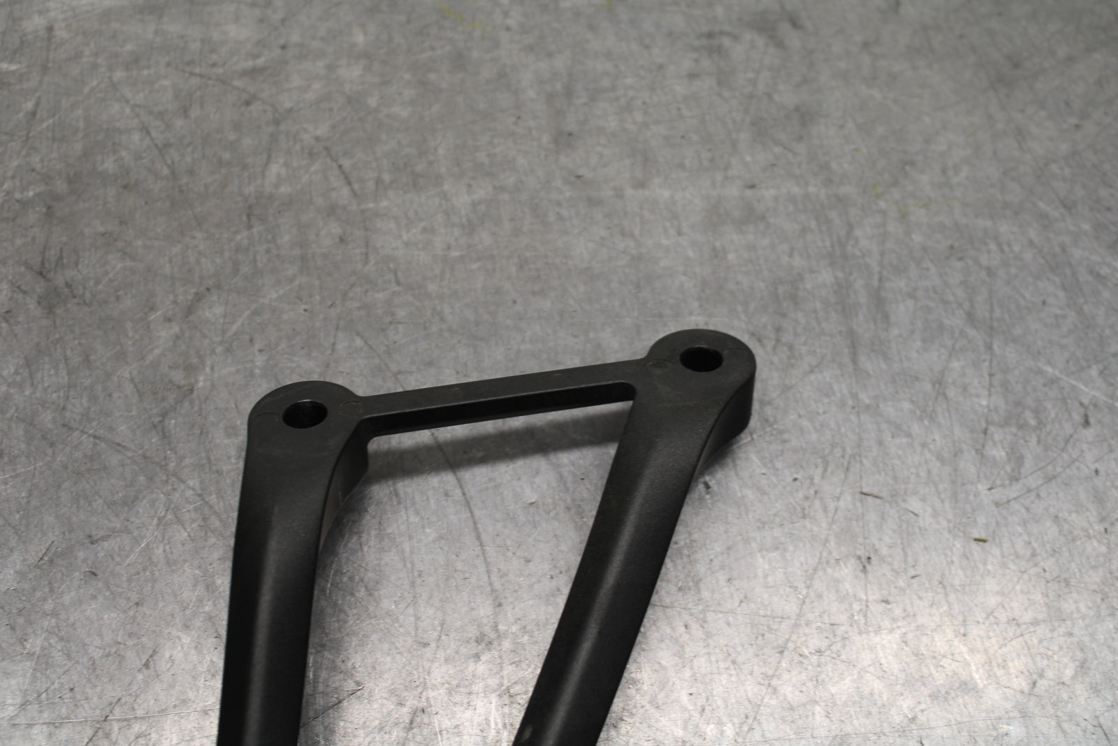 19-23 KAWASAKI NINJA ZX6R LEFT REAR BACK PASSENGER PEG BB749