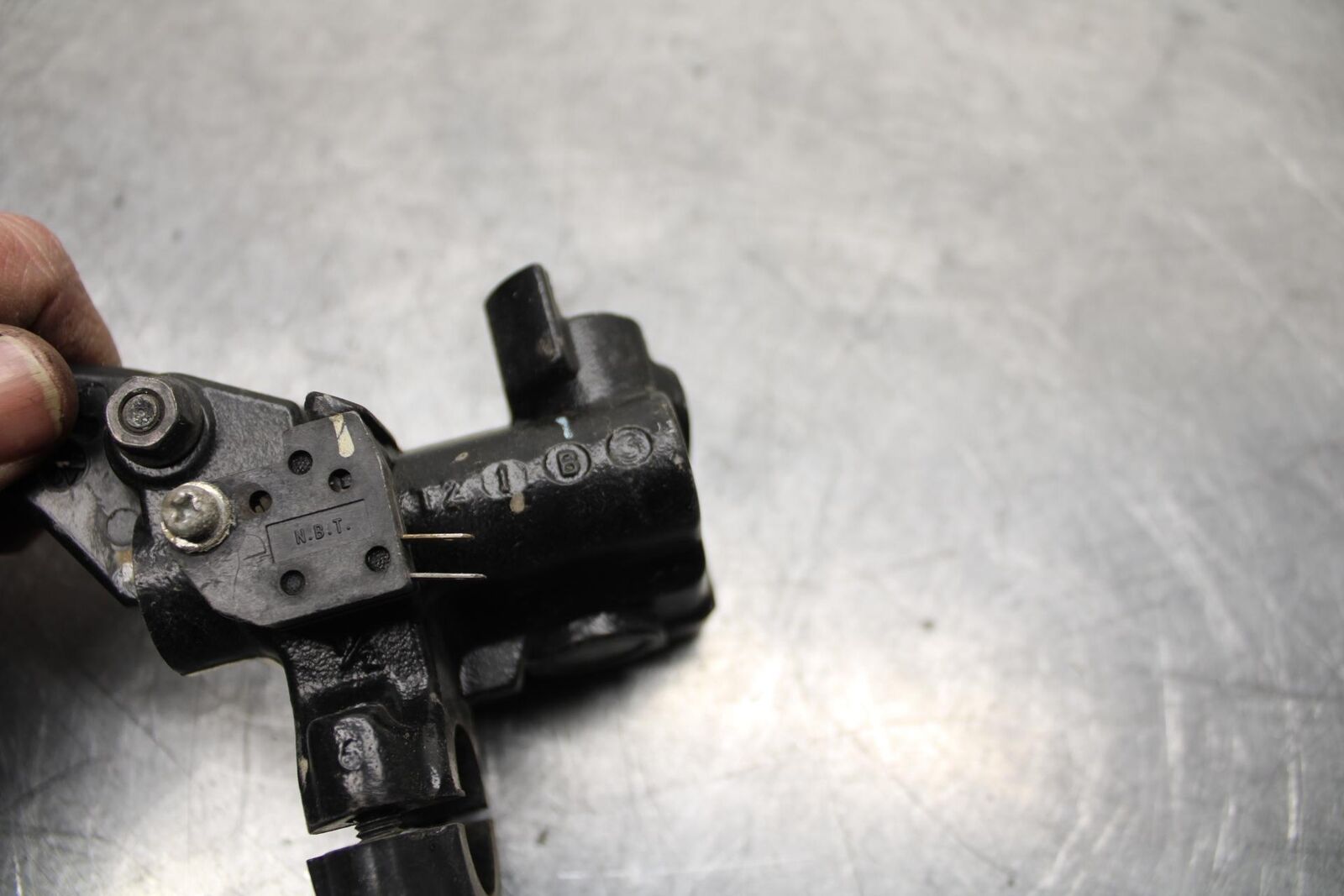 08-12 KAWASAKI NINJA 250R EX250J FRONT BRAKE MASTER CYLINDER w/ LEVER BB612