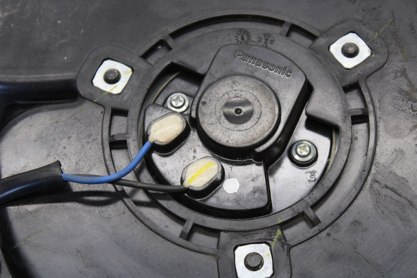 18-23 KAWASAKI NINJA 400 ENGINE RADIATOR COOLING FAN BB660