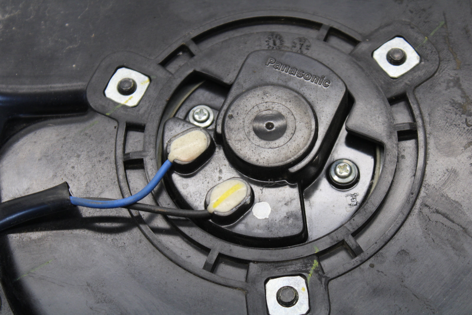 18-23 KAWASAKI NINJA 400 ENGINE RADIATOR COOLING FAN BB660