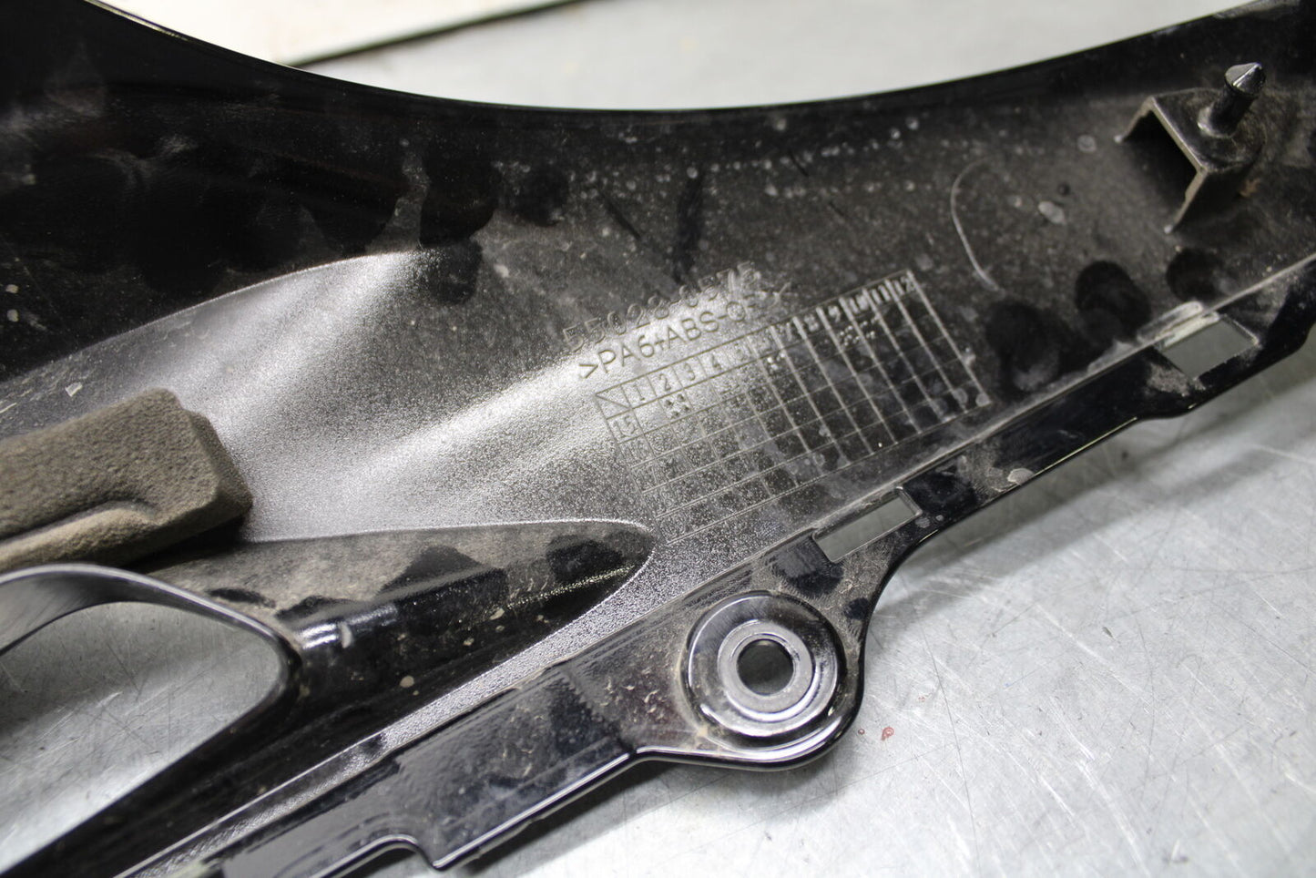 16 KAWASAKI NINJA ZX10R RIGHT FRONT UPPER MID SIDE FAIRING COWL PLASTIC BB650