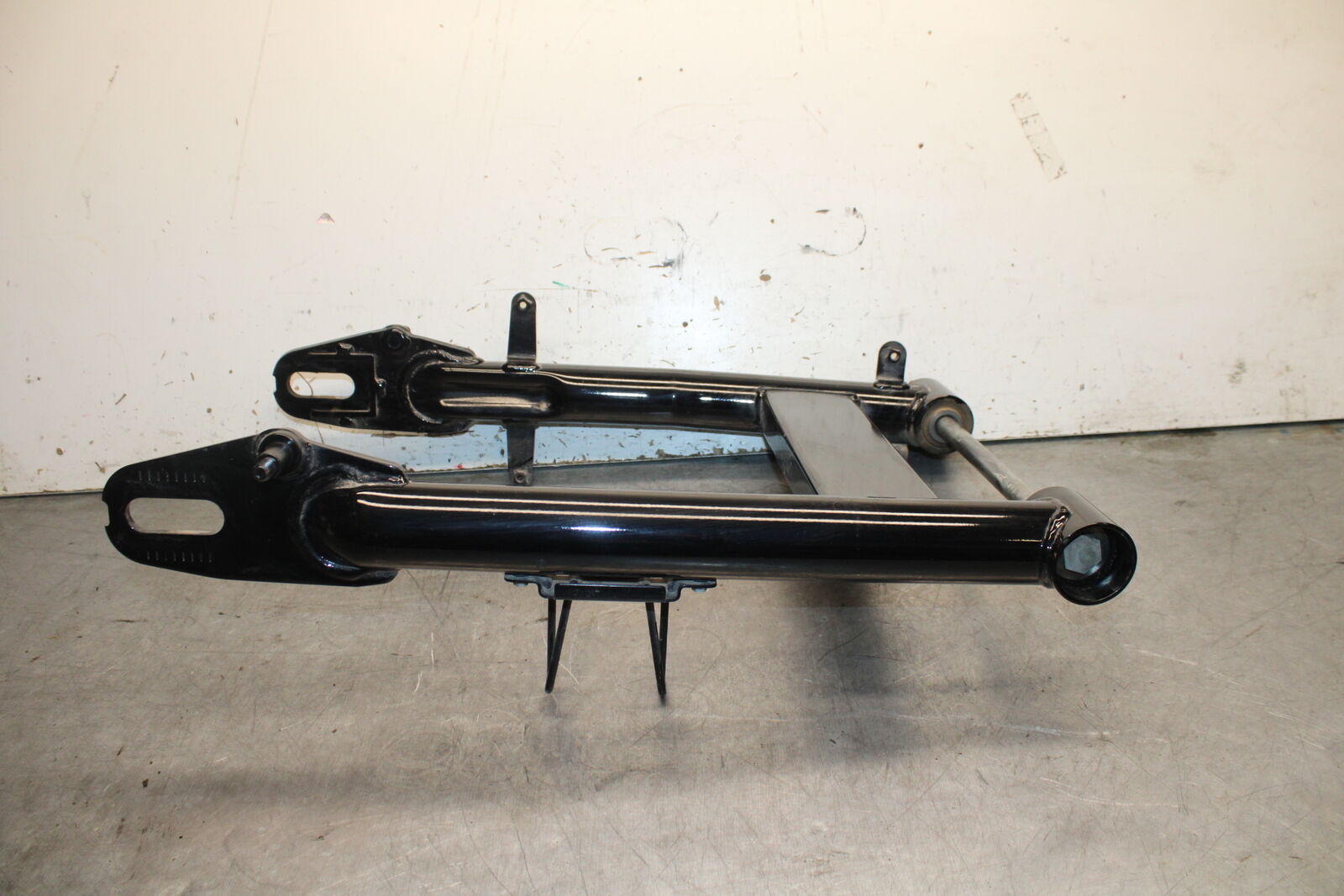 17-24 YAMAHA BOLT XVS950 REAR SWINGARM SUSPENSION ARM BB729