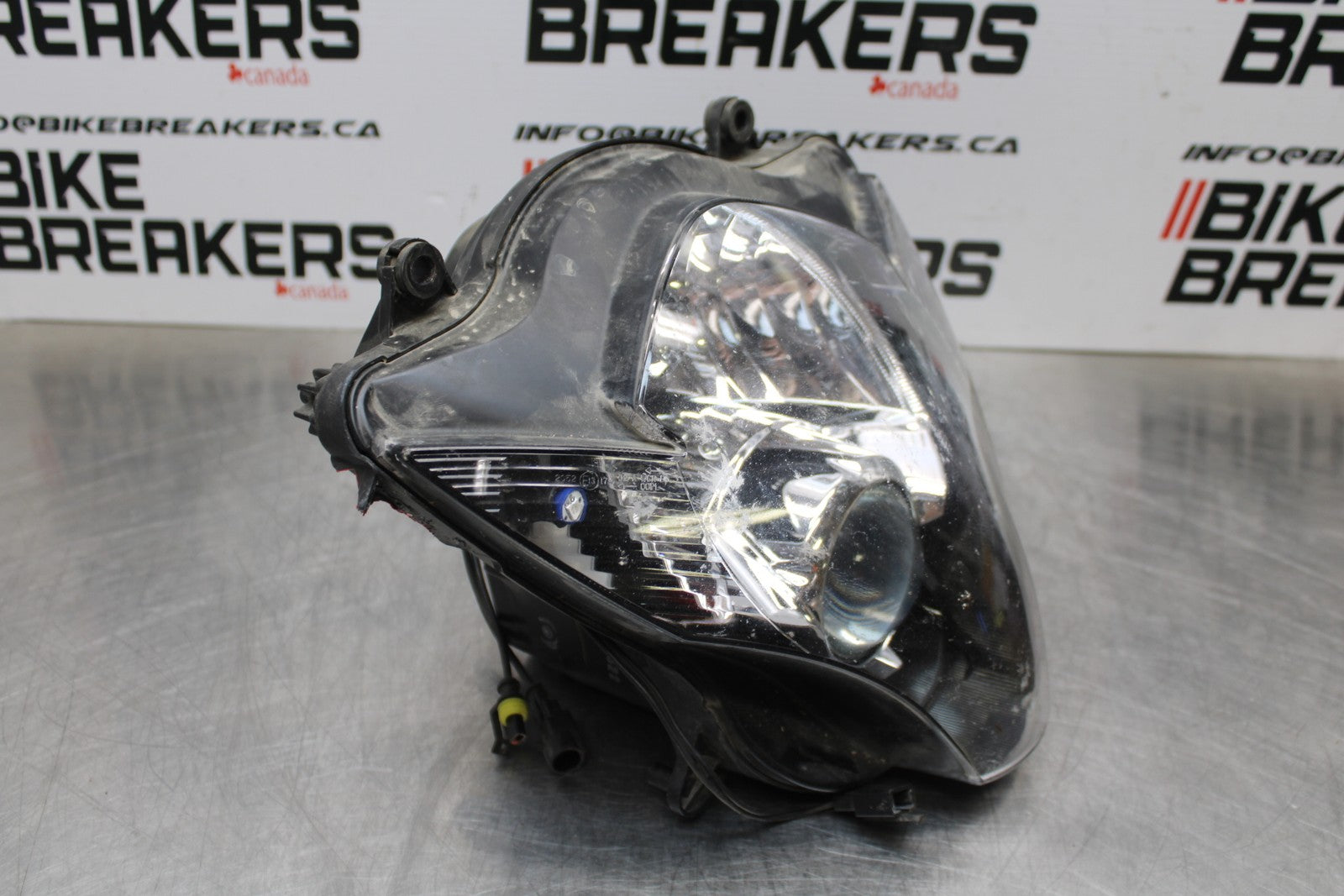 06-07 SUZUKI GSXR 600 FRONT HEADLIGHT HEAD LIGHT LAMP BB178