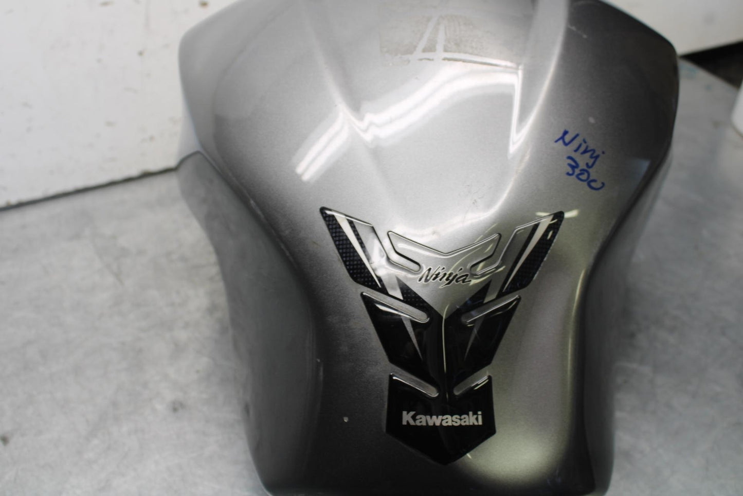 15-16 KAWASAKI EX300 GAS TANK FUEL CELL PETROL RESERVOIR BB635