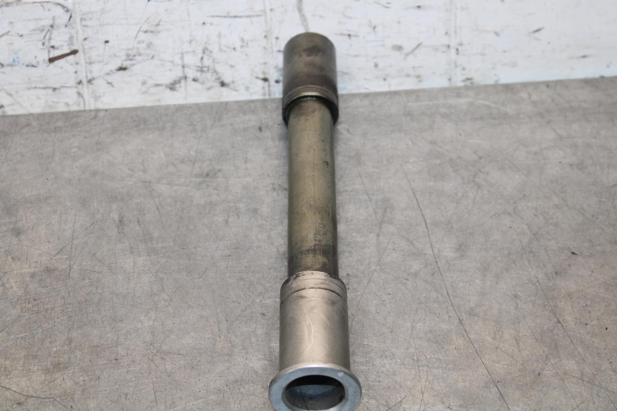 2001 Suzuki GSXR750 FRONT WHEEL RIM AXLE BOLT 54711-35F00 54711-35F10  BB553