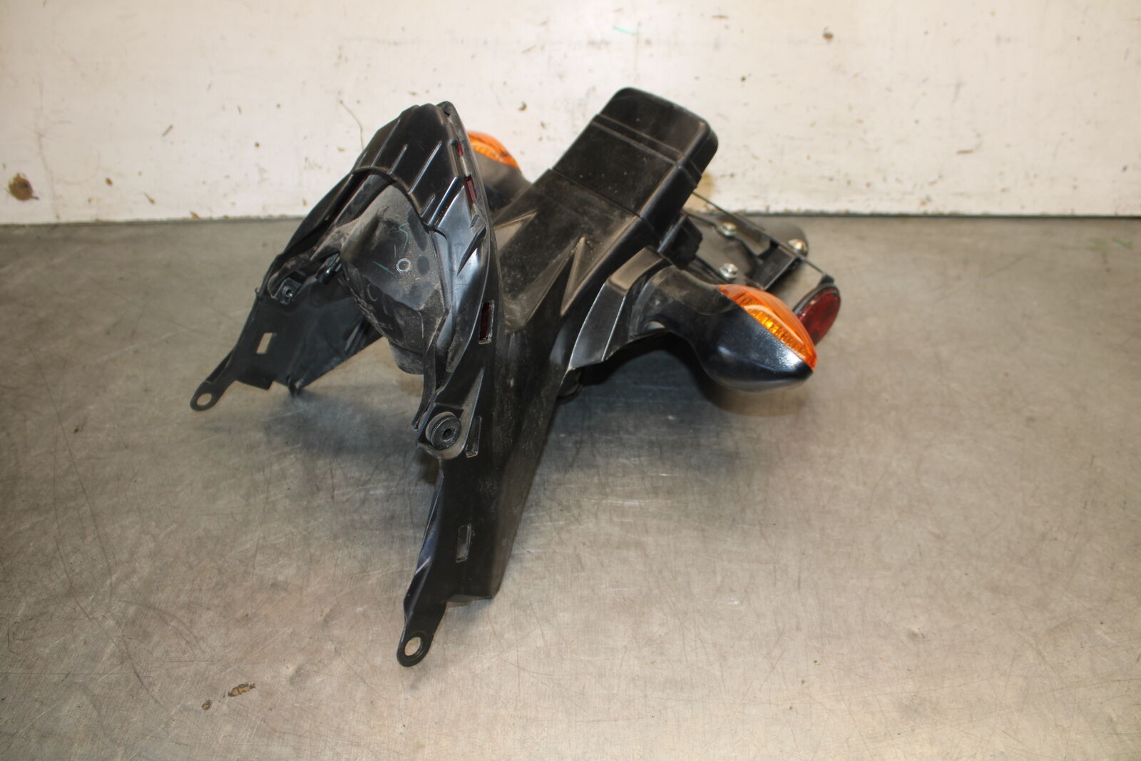 13-15 HONDA CBR500R REAR BACK FENDER MUD GUARD BB704