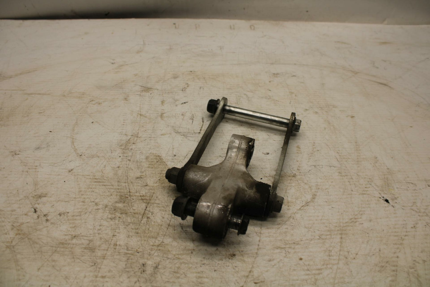 05-09 SUZUKI BOULEVARD C90 REAR BACK SHOCK LINK BB357