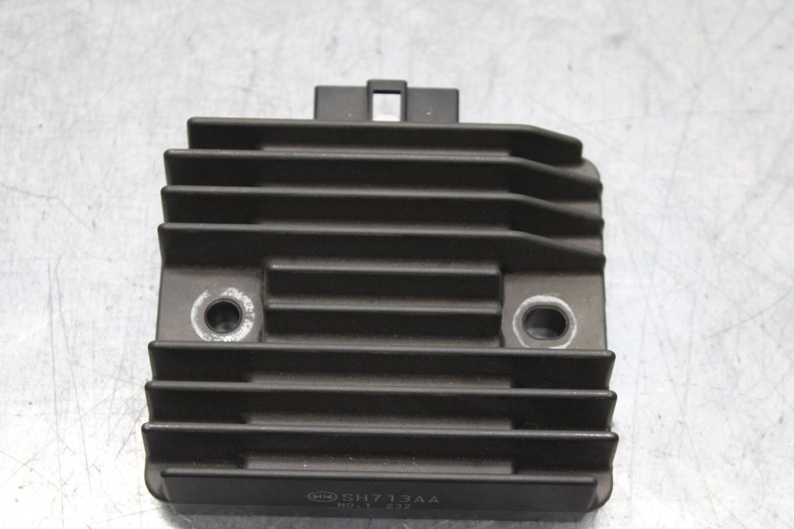 19-21 YAMAHA YZF R3 RECTIFIER VOLTAGE REGULATOR 1WD-H1960-00-00 BB588