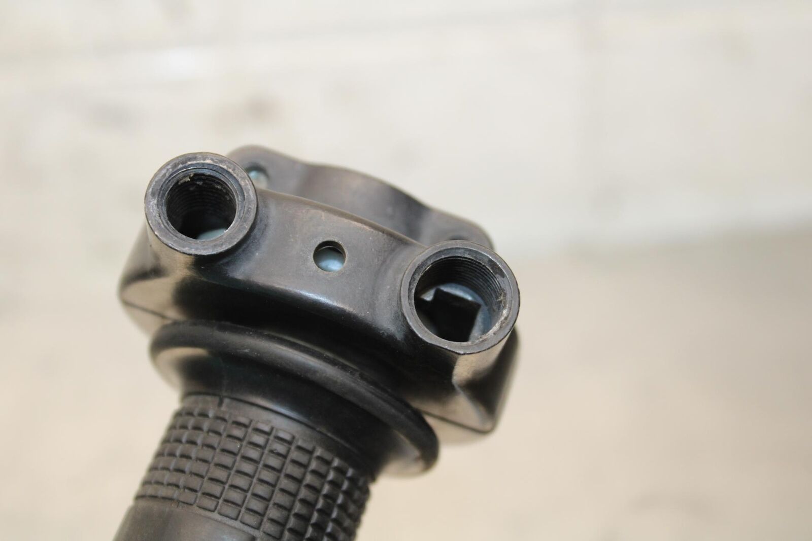 2000 Honda Super Hawk 1000 VTR1000F RIGHT THROTTLE GRIP BB577