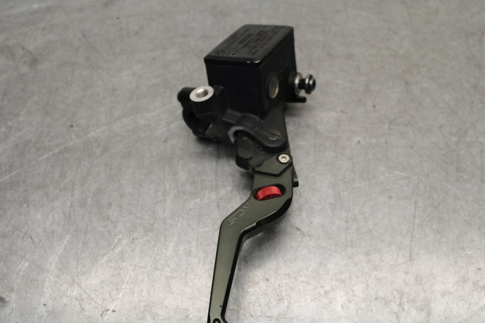 16-21 YAMAHA XSR900 FRONT BRAKE MASTER CYLINDER w/ LEVER BB664