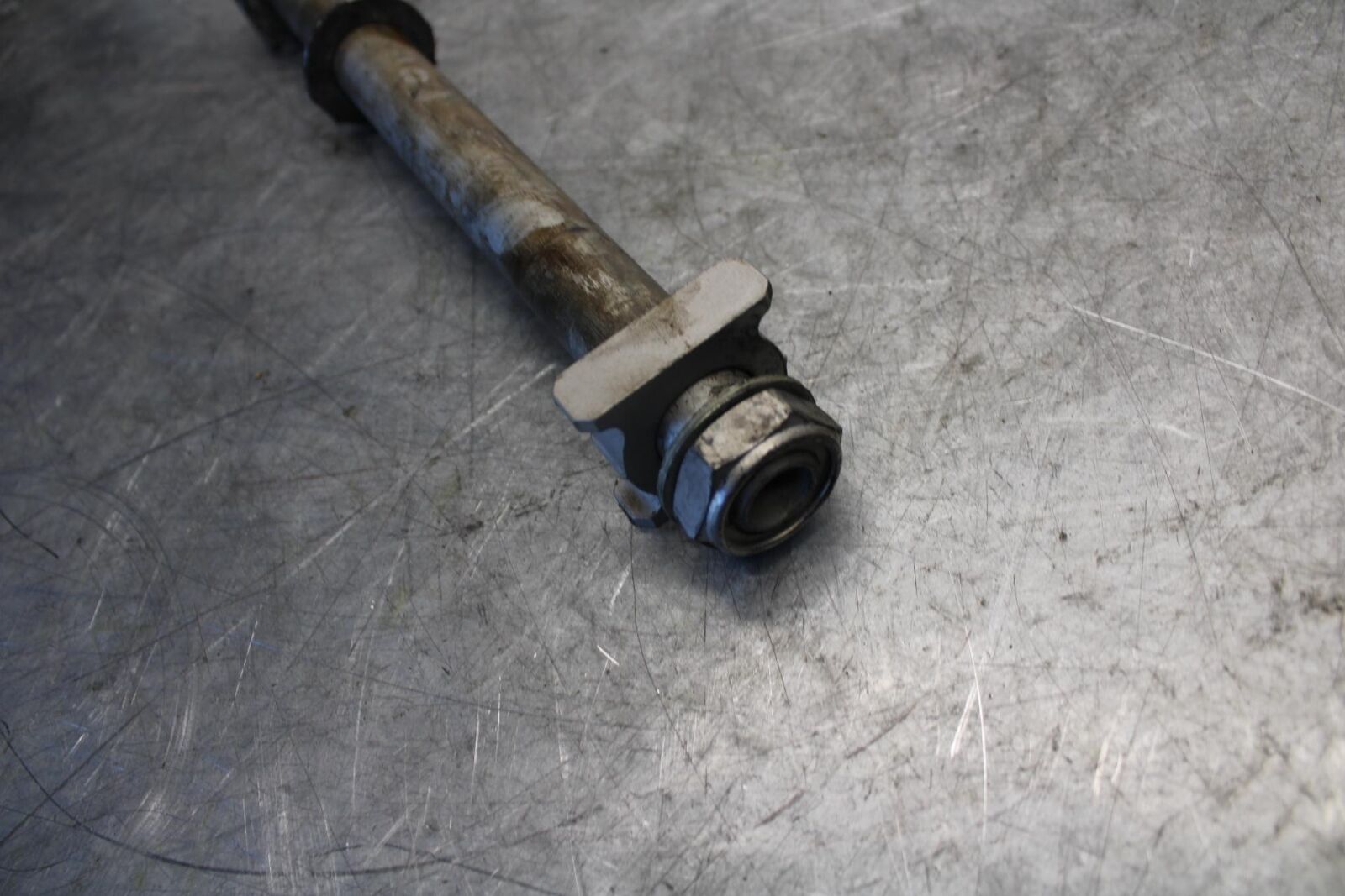 2007 Honda CBR600RR REAR AXLE BACK WHEEL RIM PIVOT BOLT AXEL 42301-MEE-D00 BB536