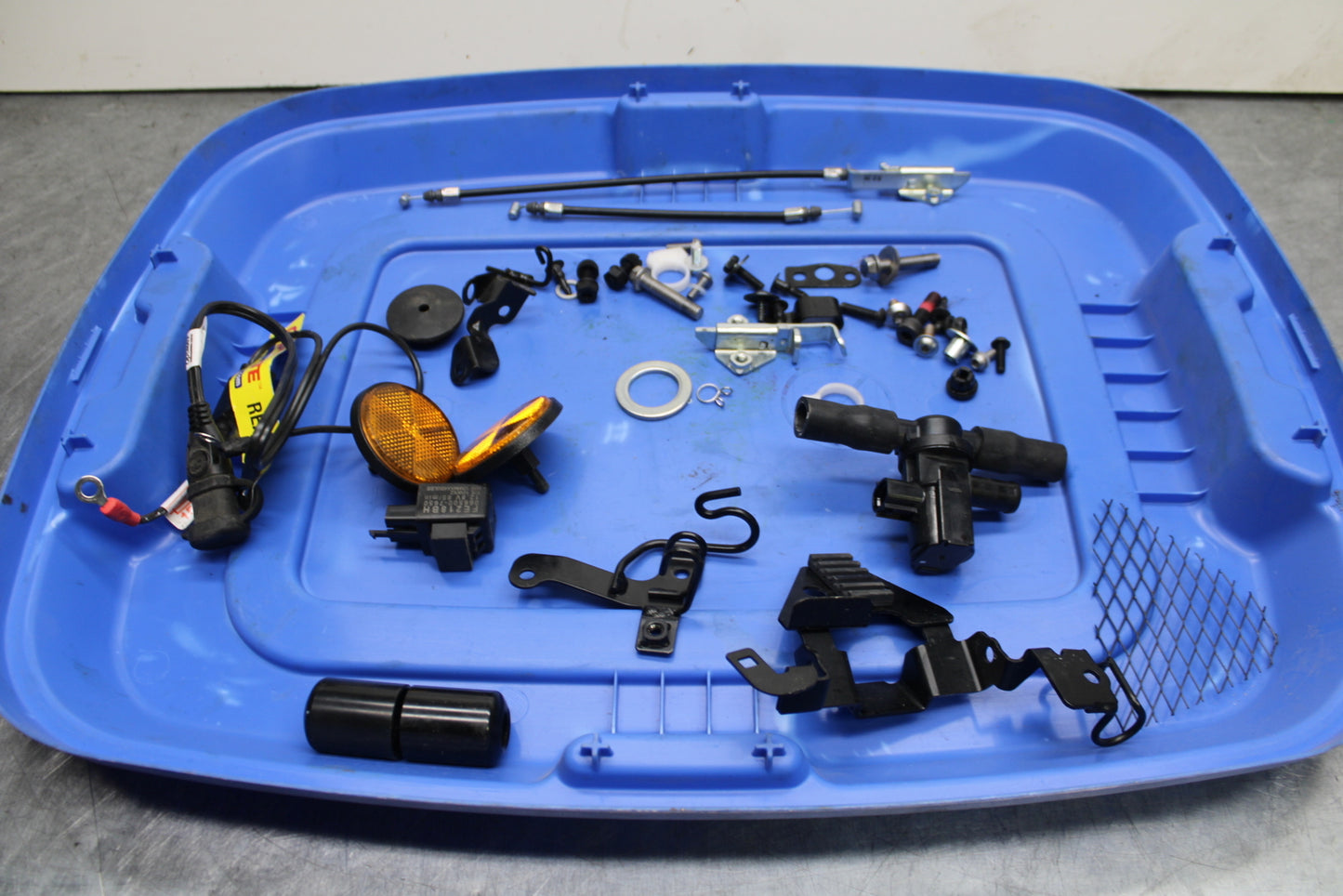 19-23 KAWASAKI NINJA ZX6R MOUNTING BOLTS HARDWARE MOTOR SCREWS BB749