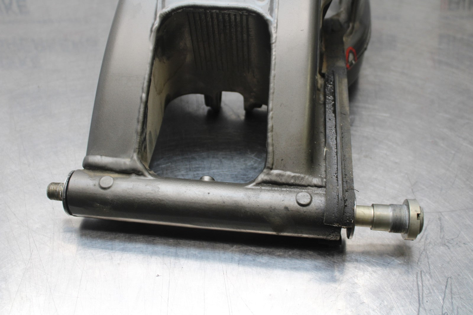 12-14 BMW S1000RR REAR SWINGARM BACK SUSPENSION SWING ARM BB204