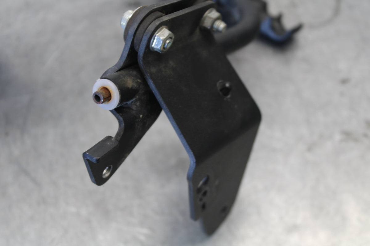 06-07 DUCATI MONSTER 695 REAR BACK TAIL LIGHT MOUNT BRACKET BB674