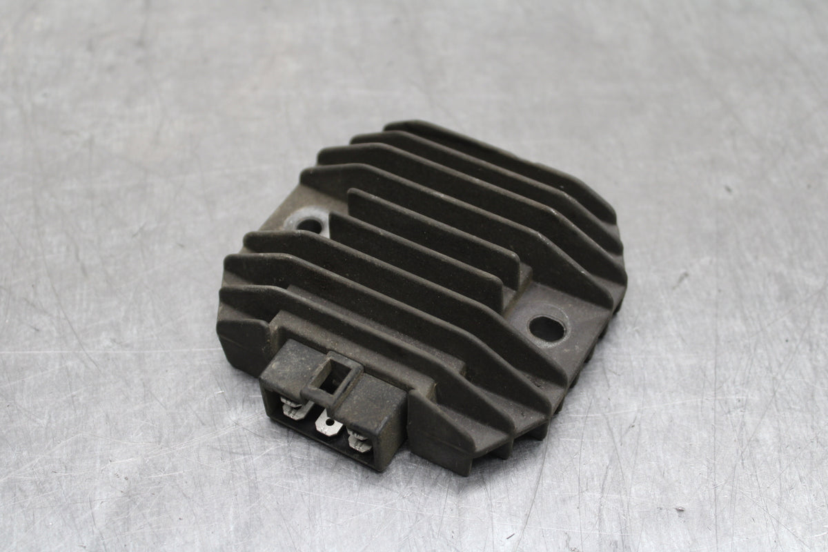 00-01 YAMAHA YZF R1 RECTIFIER VOLTAGE REGULATOR BB755