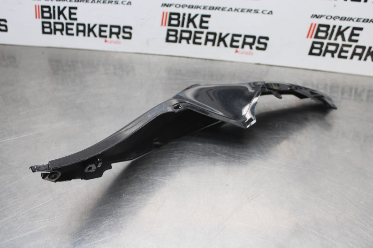 13-18 KAWASAKI NINJA ZX6R RIGHT REAR BACK TAIL FAIRING COWL SHROUD BB735