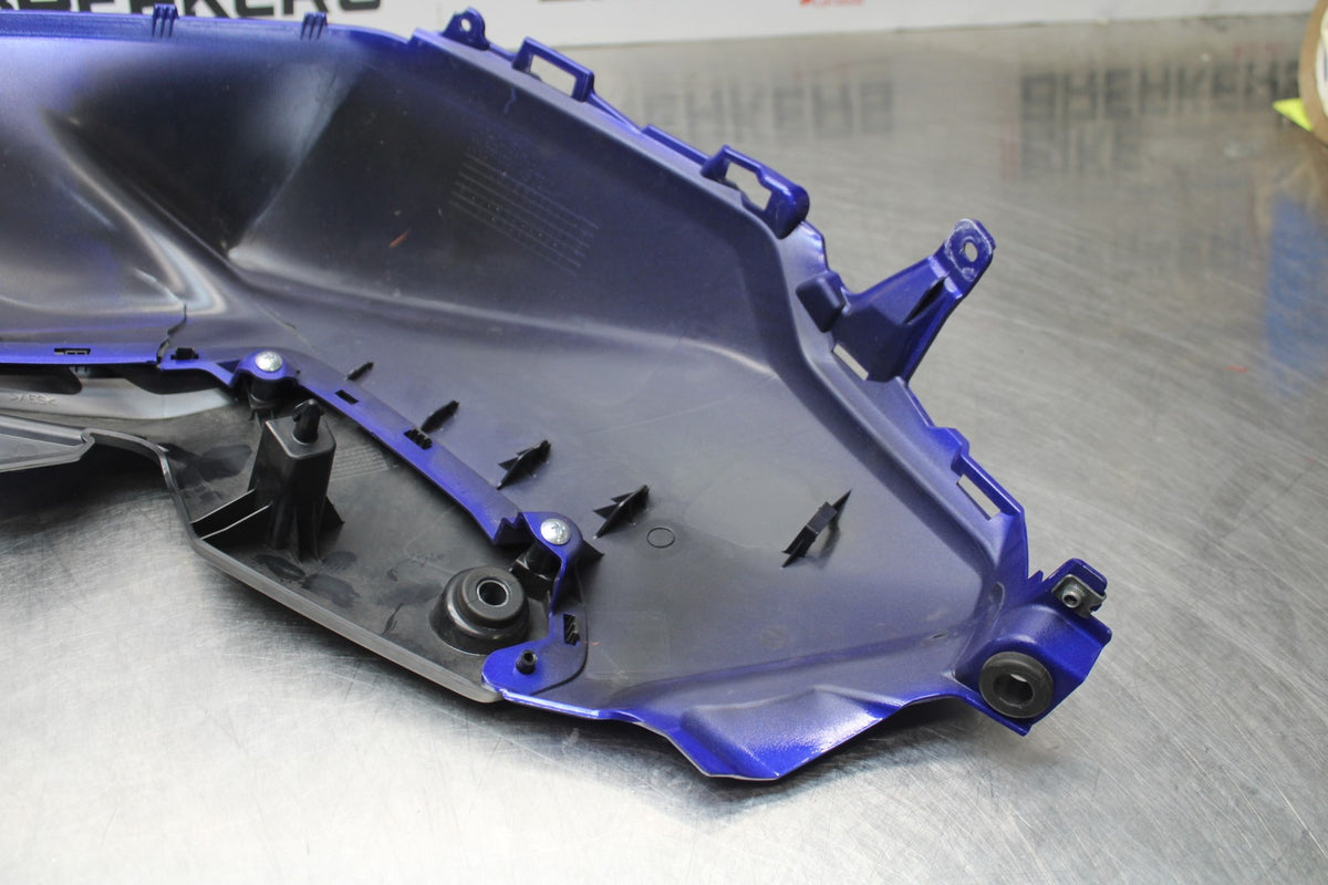 23-24 YAMAHA MT-07 RIGHT FRONT UPPER MID SIDE FAIRING COWL PLASTIC BB194