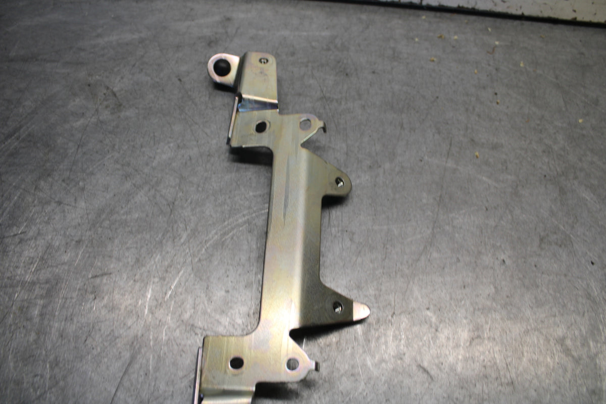 21-24 YAMAHA MT-07 FRONT SEAT MOUNTING BRACKET MOUNT BB662