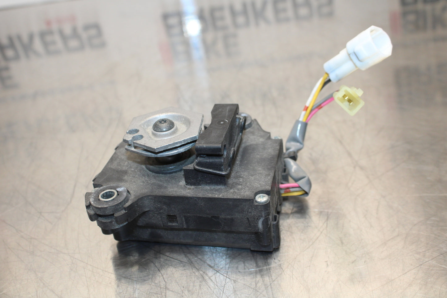 13-17 KAWASAKI NINJA ZX6R ZX636 ABS EXHAUST VALVE SERVO MOTOR BB143