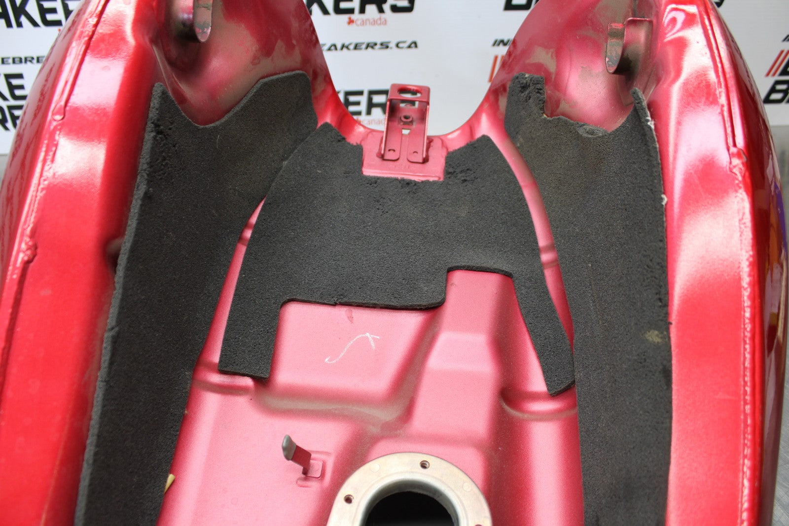 03 KAWASAKI VULCAN 1500 VN1500P MEAN STREAK GAS TANK FUEL PETROL RESERVOIR BB00