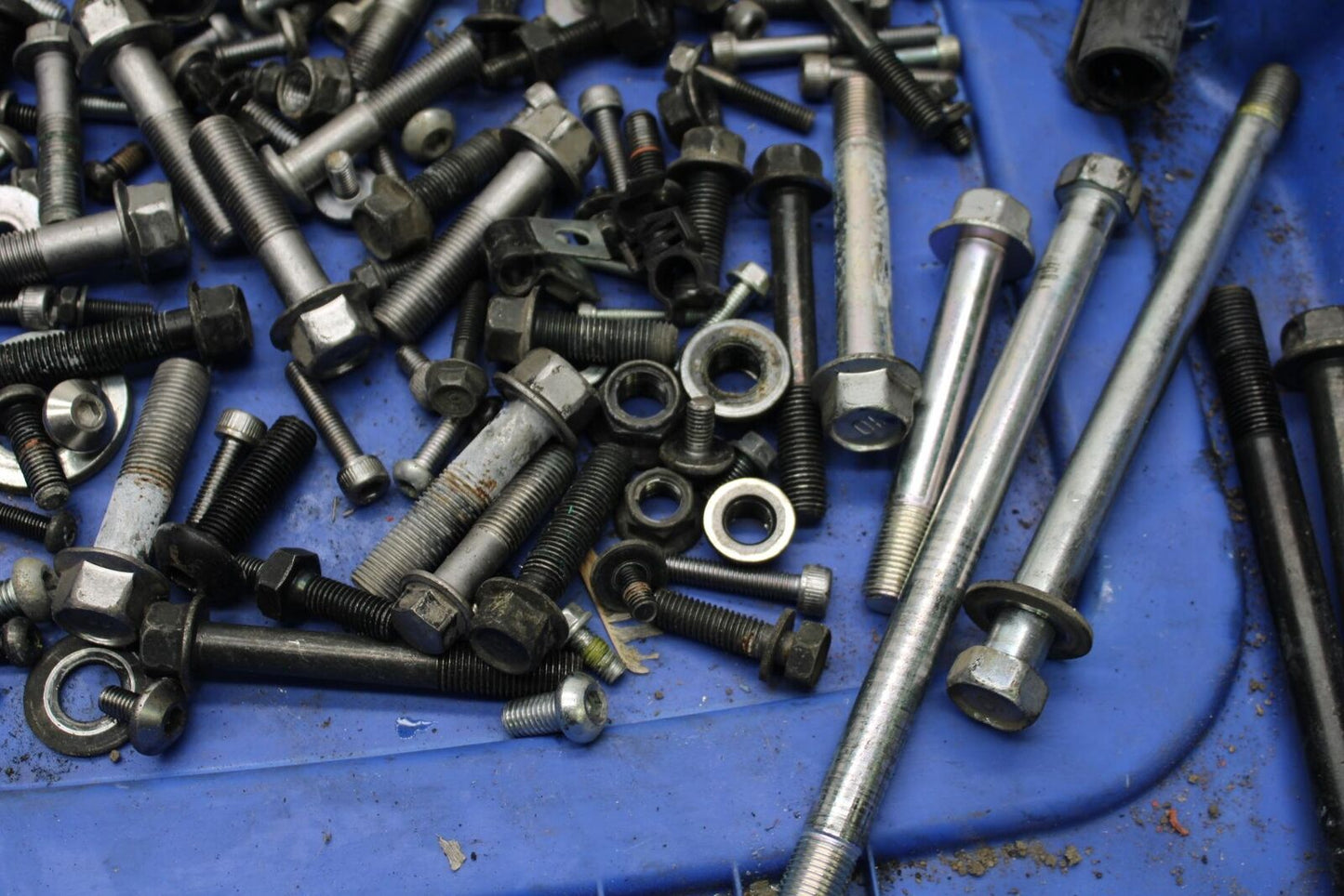 06-14 YAMAHA ROADLINER S XV1900S MISCELLANEOUS MOUNTING BOLTS HARDWARE BB619 