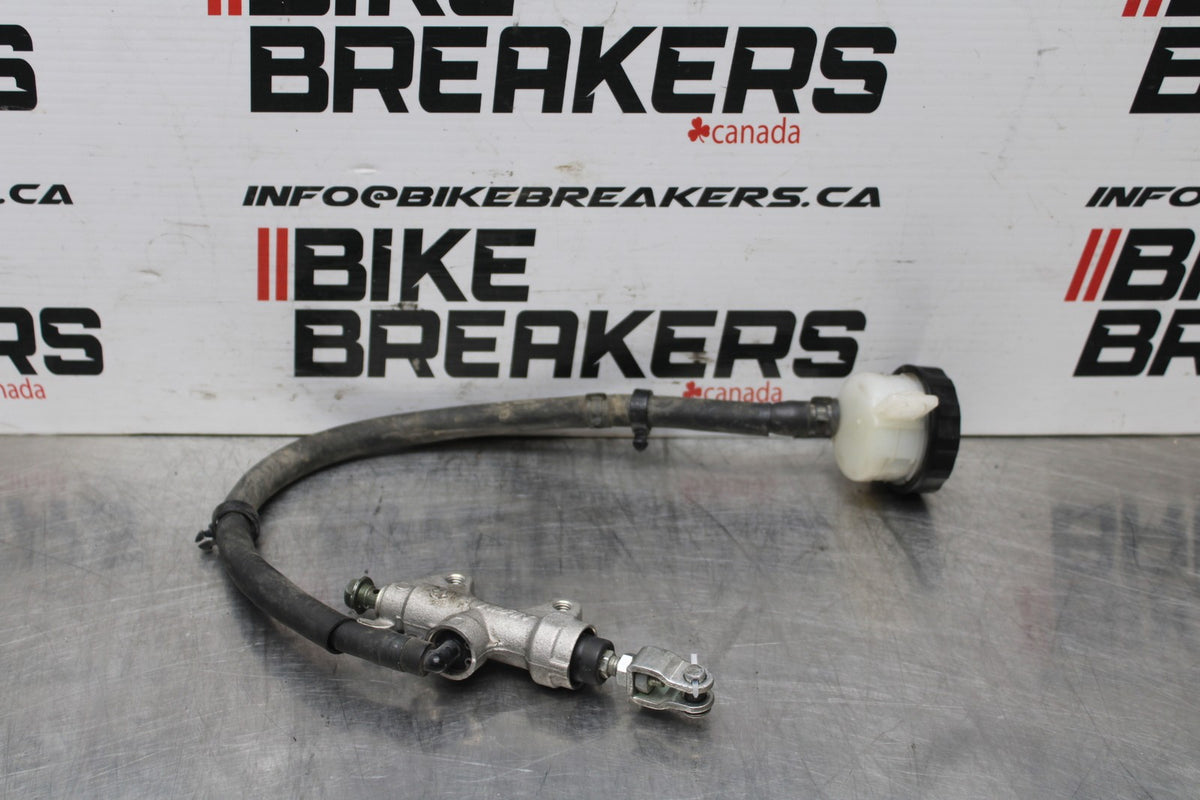 06 KAWASAKI NINJA 650 EX650 REAR BACK BRAKE MASTER CYLINDER W RESERVOIR BB823