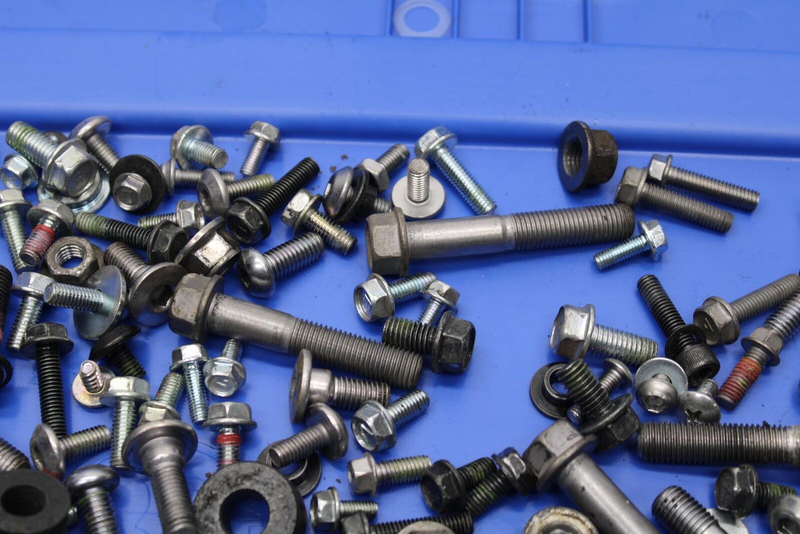 20 KAWASAKI Z400 ER400 ABS MISCELLANEOUS BOLTS, SCREWS AND HARDWARE BB586