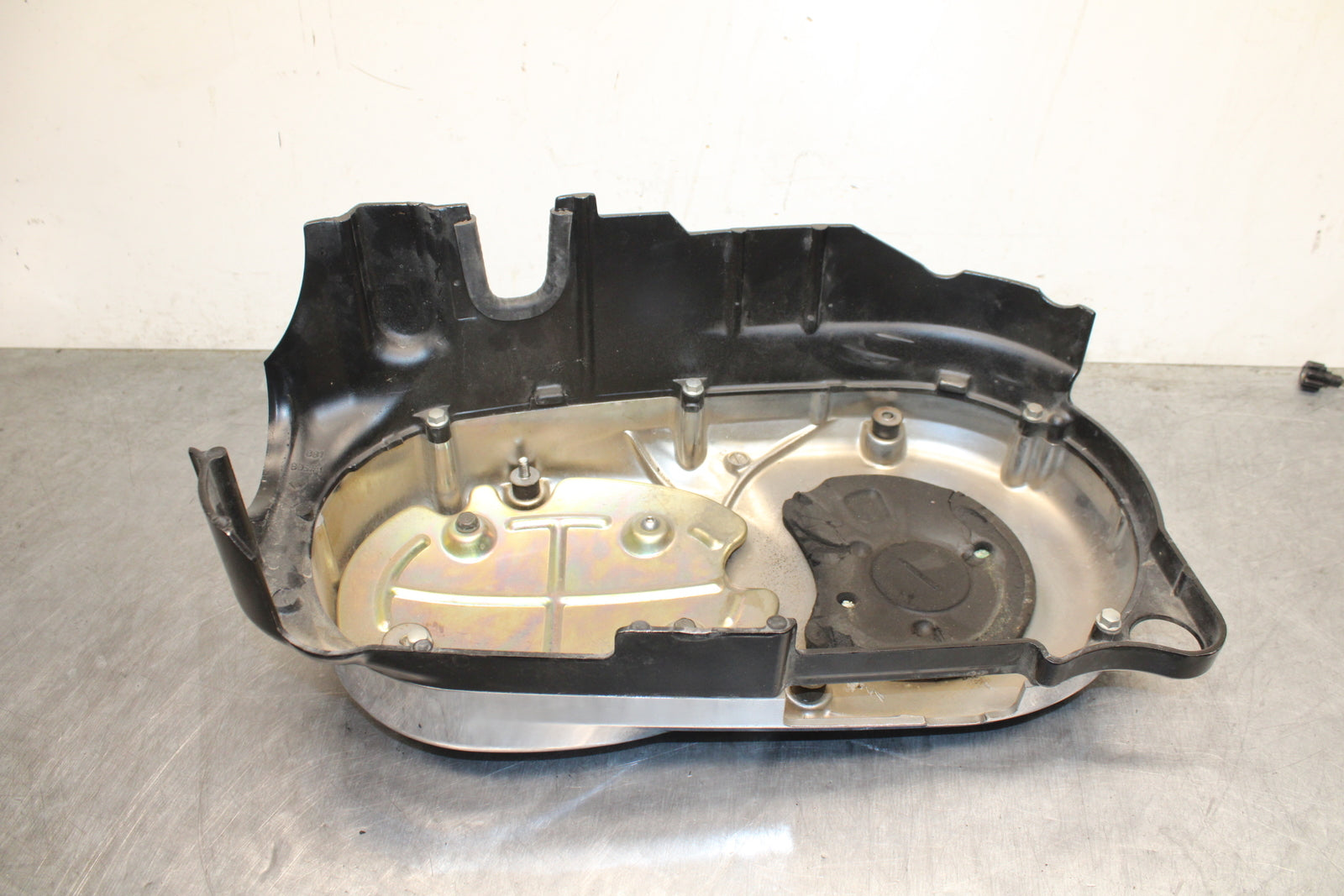 05-08 KAWASAKI VULCAN 1500 VN1500N CLASSIC ENGINE DRIVE COVER BB133