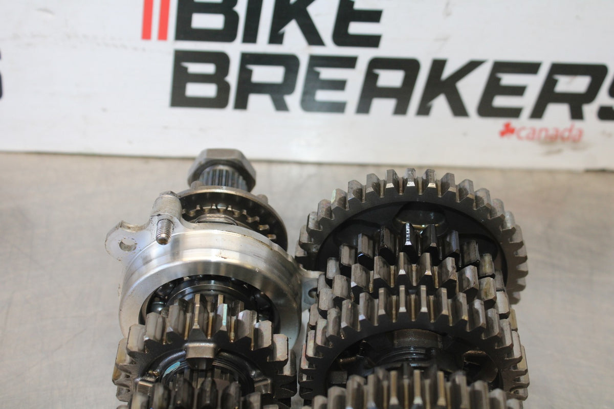 15 TRIUMPH TIGER 800 ENGINE MOTOR TRANSMISSION TRANNY GEARS BB873